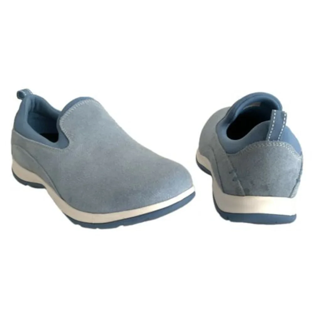 Lands End blue accent